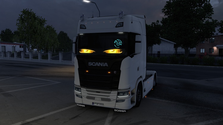 ETS2 A-W LED Panel Animated Eyes V1.6 (1.58)