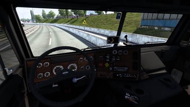 ETS2 1.58 - Freightliner FLB Custom interior view